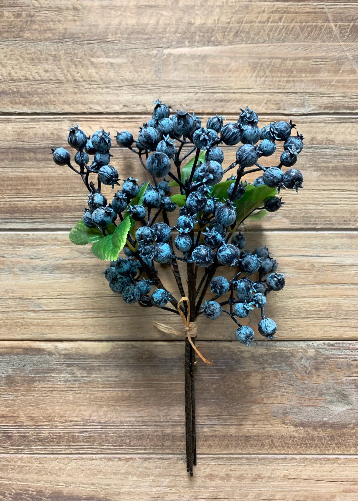 Blueberry Spray 11"