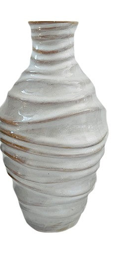 Cream Curved Vase - Joshua & Company