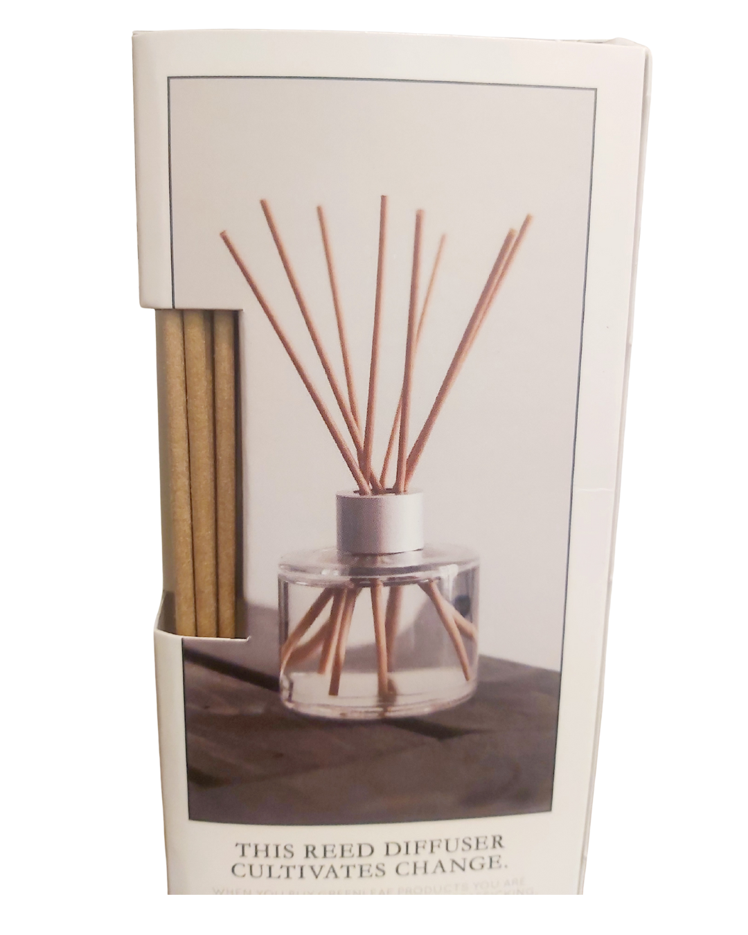 Shimmering Snowberry Glass Reed Diffuser