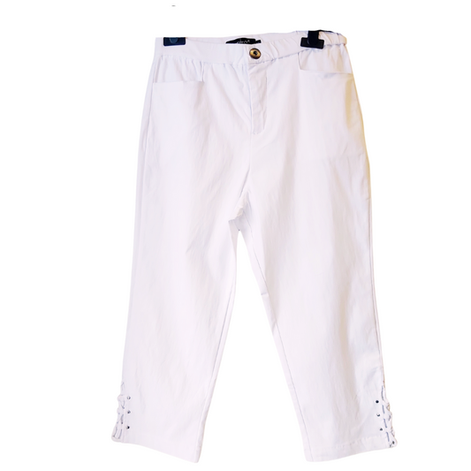 White Capri with Criss Cross Detail at the Ankle