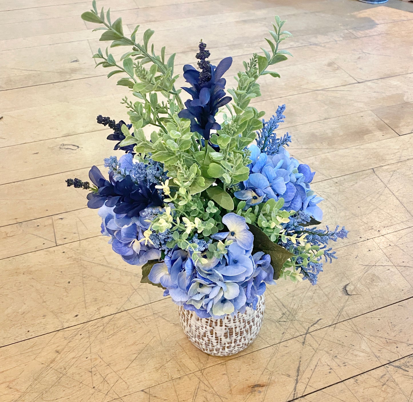 Blue Floral Vase Drop-In