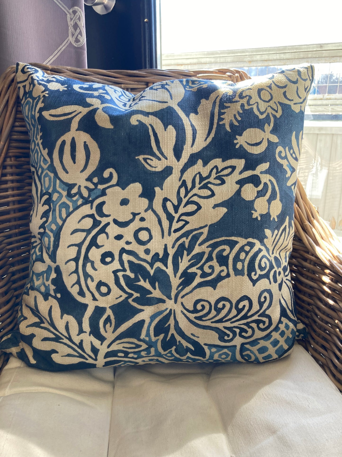 Cushion - Brudges 20"