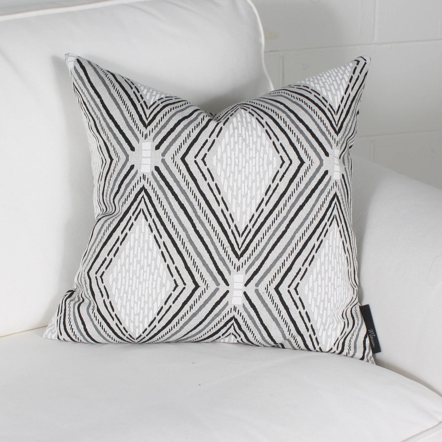 Maeva Cushion - Black and White