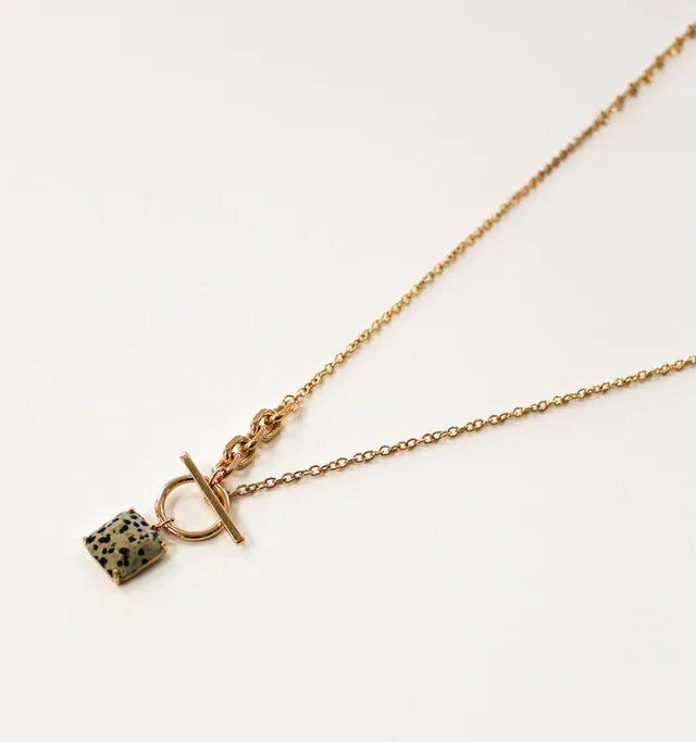 Short Necklace Toggle Closure and Pendant