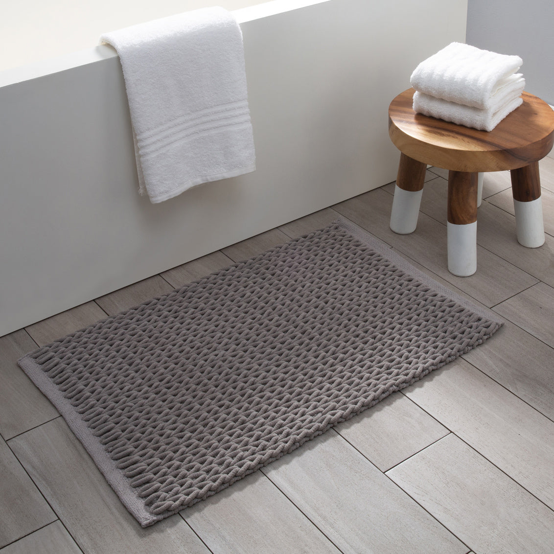 Grey Braided Bath Mat 20" x 32"