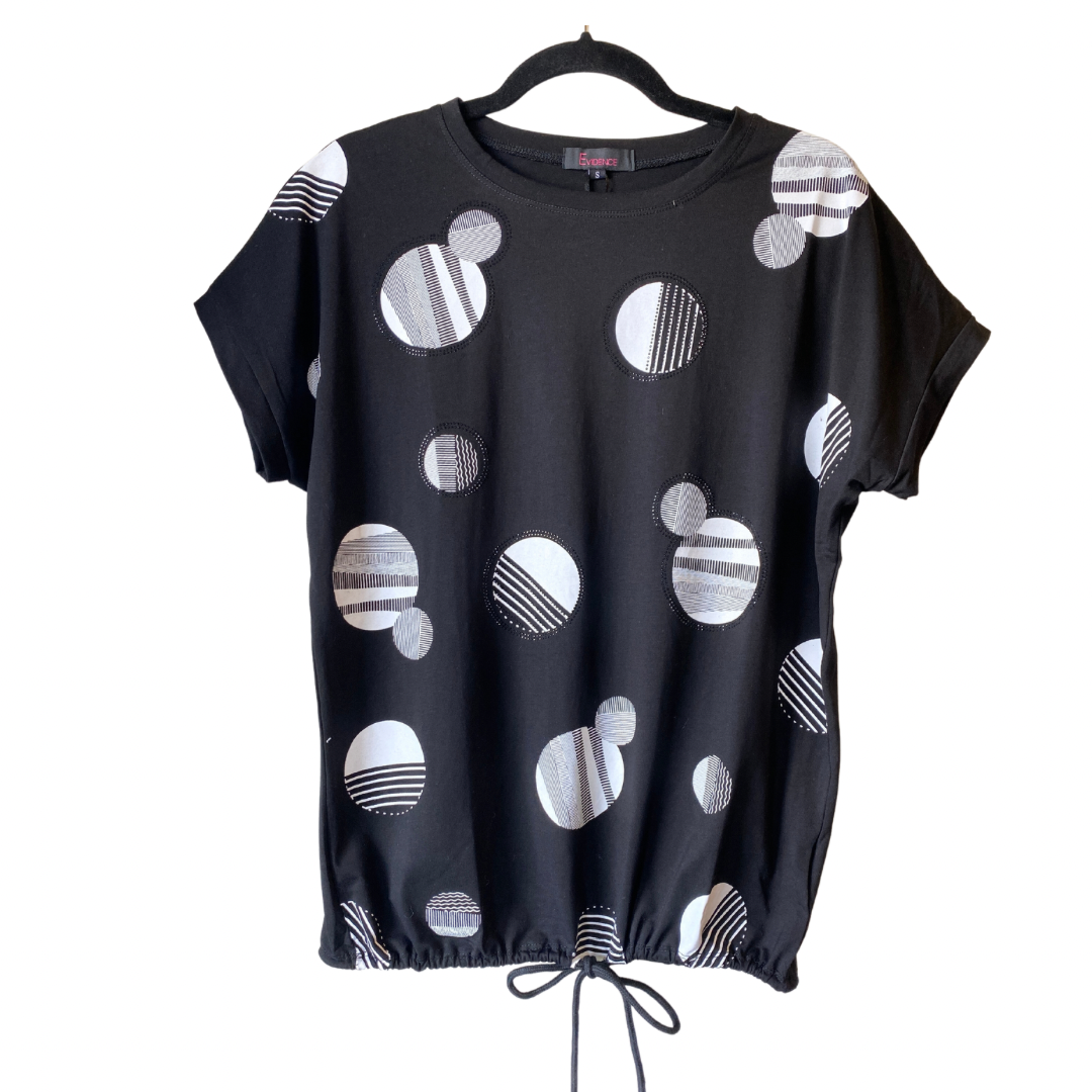 Short-sleeve Black Circle Top with Tie