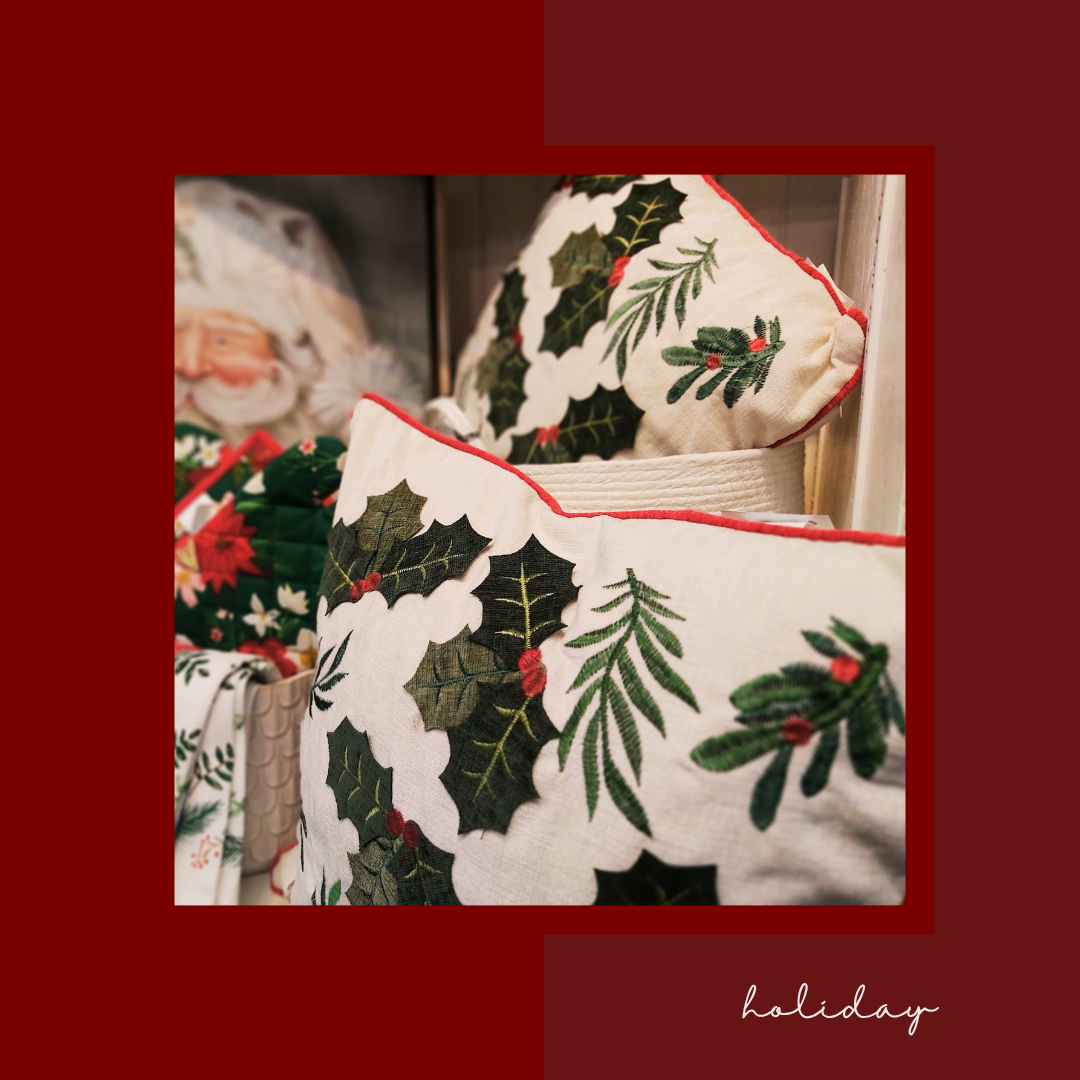Holiday Cushions & Throws