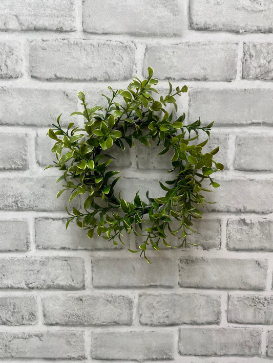 Golden Euonymus Candle Ring 9"