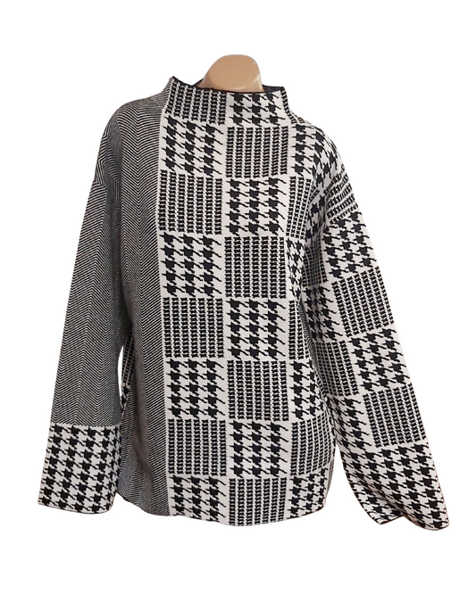 Black and White Hound-stooth Mock Turtleneck Sweater