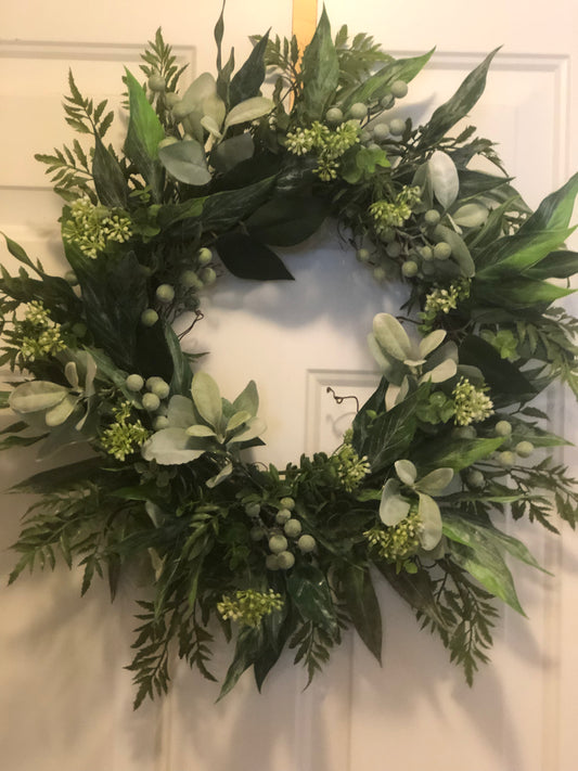 Spring Green Wreath *Store Pick Up Only