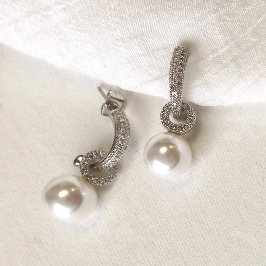 Dangling Earring with Freshwater Pearl