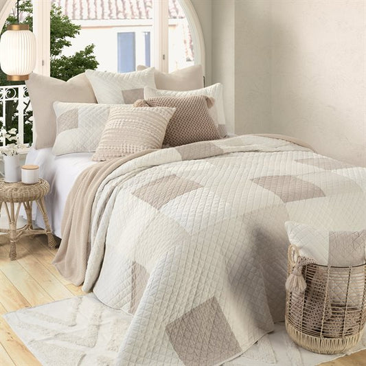 Brunelli Meringue Ivory and Natural Quilt Set