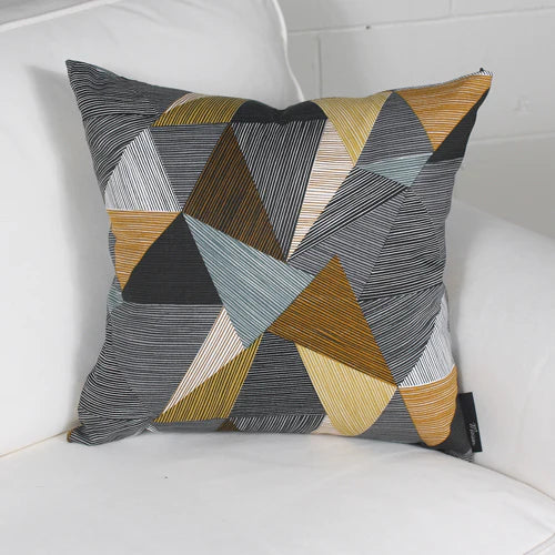 Boras Cushion