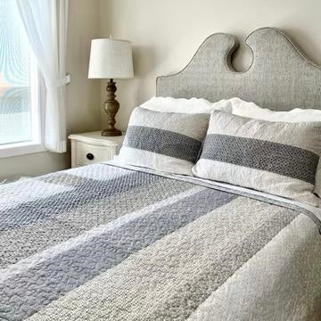 Wesley Quilt Set