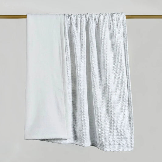 Irresistible Throw - White