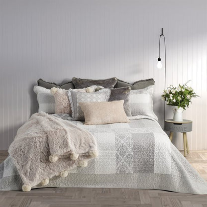 Cotton Patchwork Quilt Set in Shades of White and Grey 